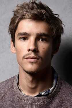 Brenton Thwaites filmek