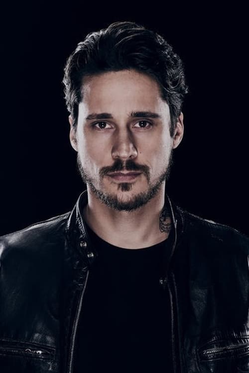 Peter Gadiot adatlap