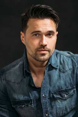 Brett Dalton adatlap