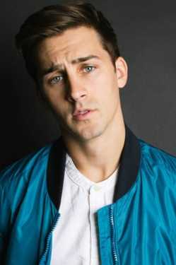 Cody Johns adatlap