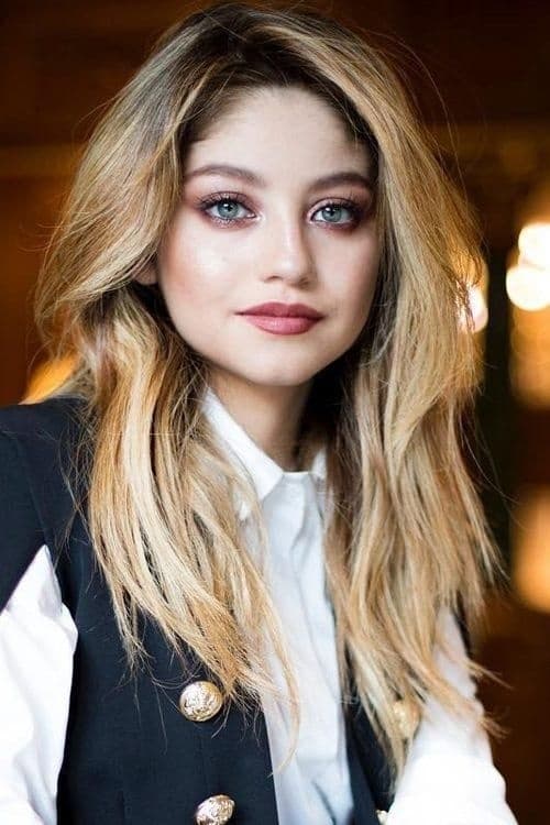 Karol Sevilla adatlap