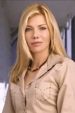 Stephanie Niznik adatlap