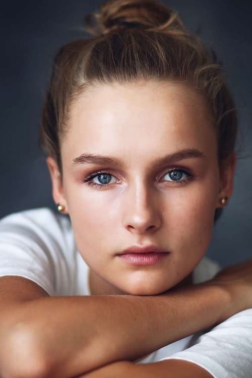 Olivia DeJonge filmek