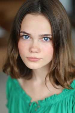 Oona Laurence filmek