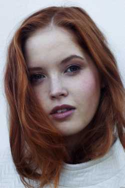 Ellie Bamber adatlap