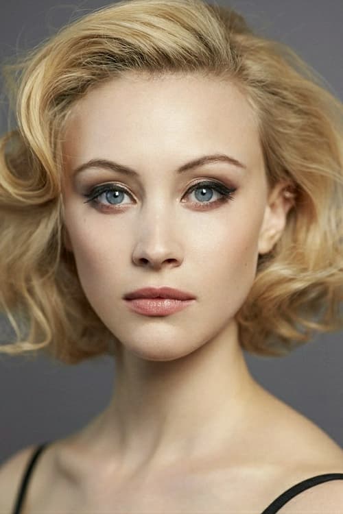 Sarah Gadon adatlap