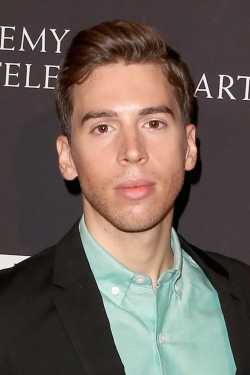 Jordan Gavaris filmek