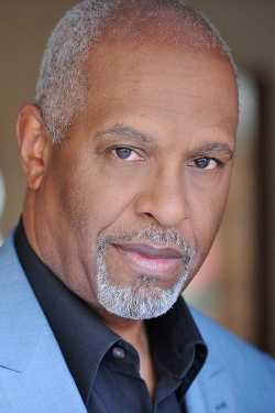 James Pickens Jr. adatlap