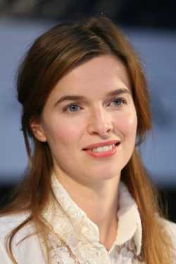 Thekla Reuten adatlap