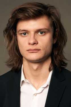 Charlie Tahan filmek