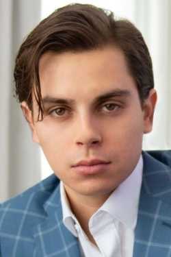 Jake T. Austin adatlap