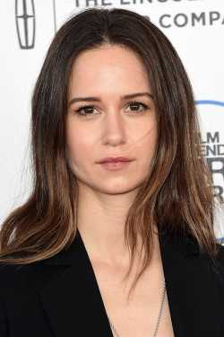 Katherine Waterston filmek