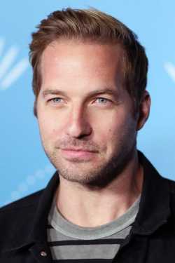 Ryan Hansen adatlap