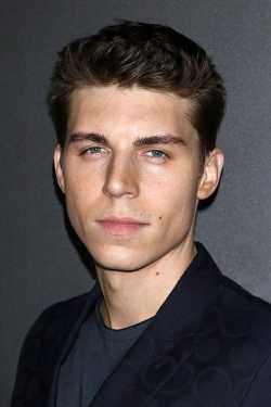 Nolan Gerard Funk filmek