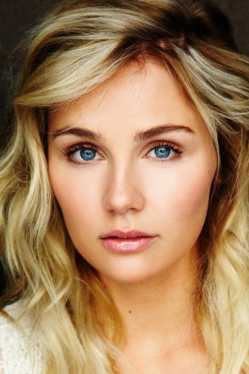 Clare Bowen adatlap