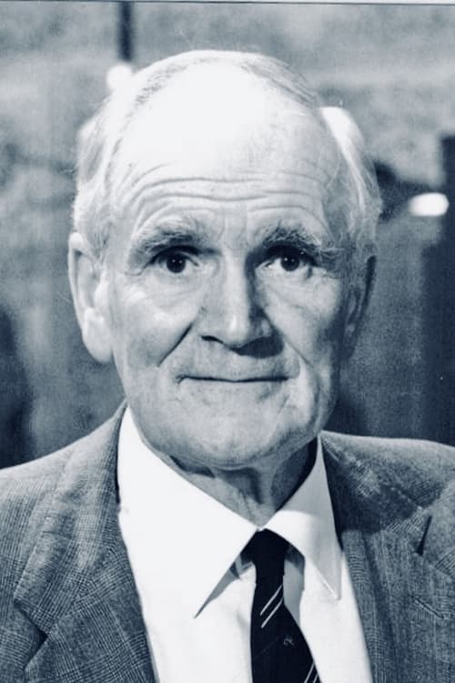 Desmond Llewelyn filmek