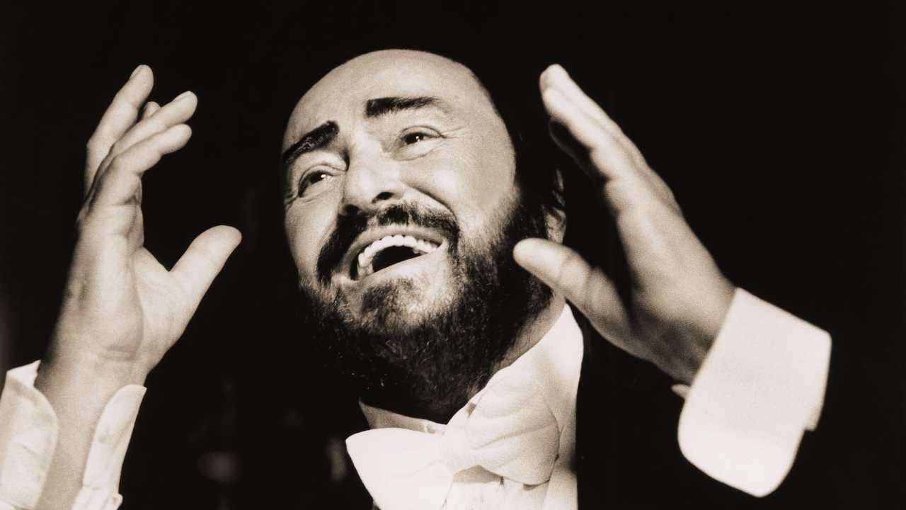 Pavarotti online