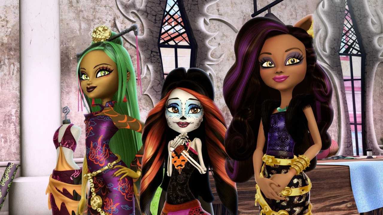 Monster High: Scaris, a paraváros online