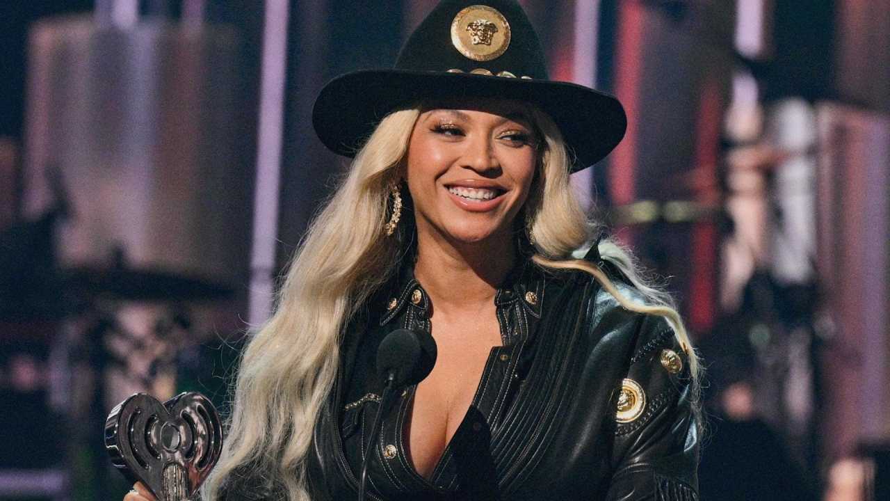 Call Me Country: Beyoncé & Nashville's Renaissance online