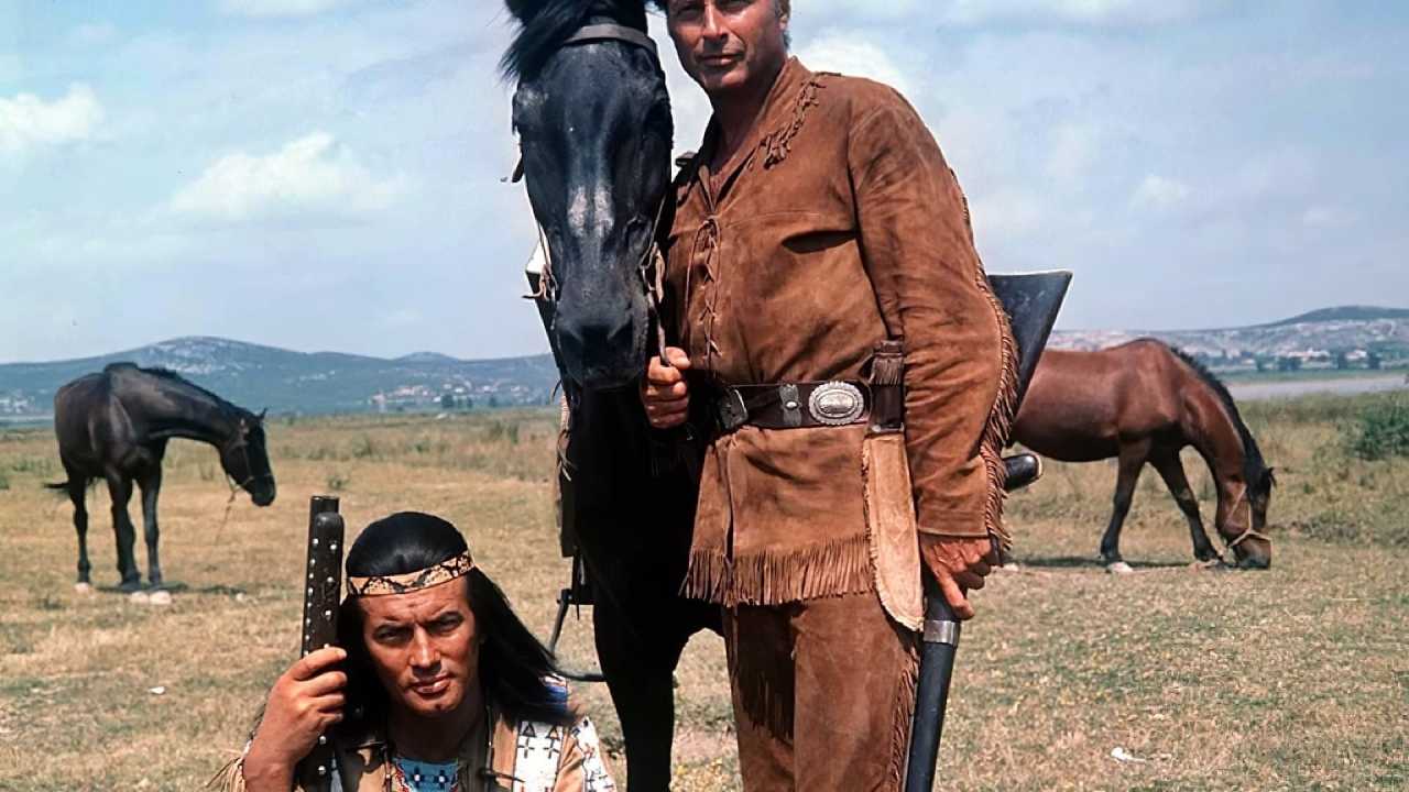 Winnetou és barátja, Old Firehand online