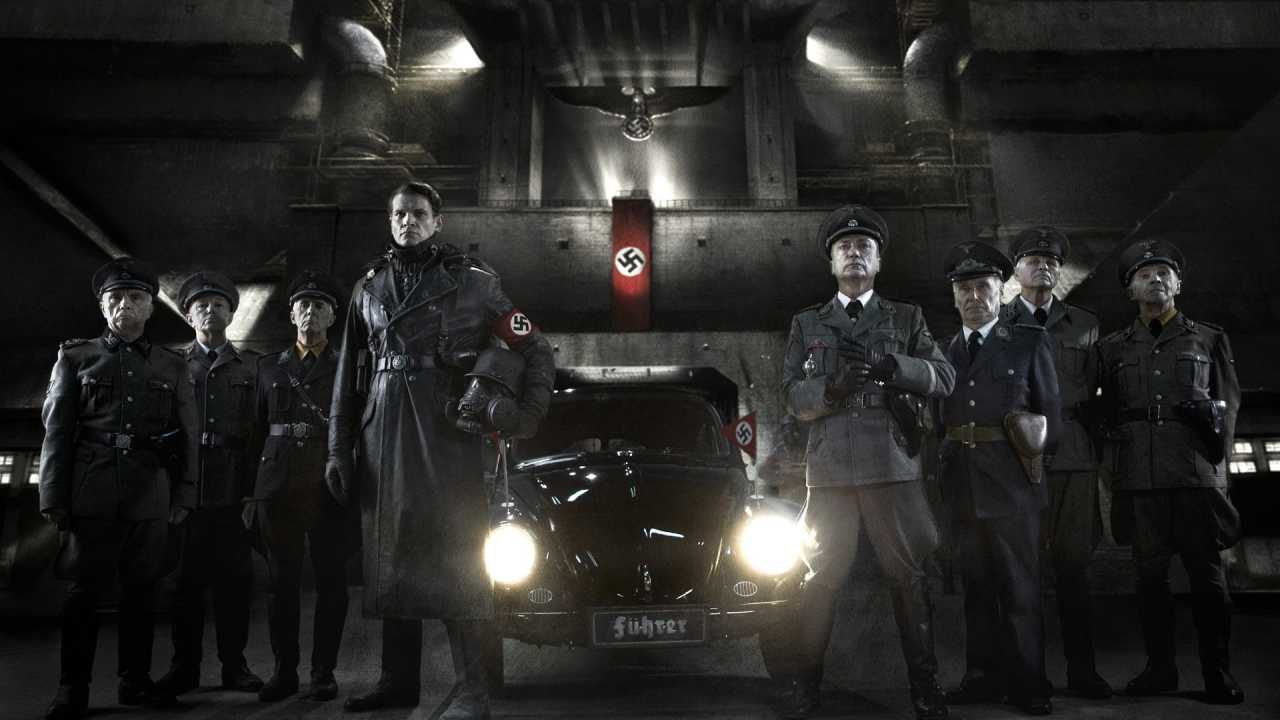 Iron Sky - Támad a Hold online