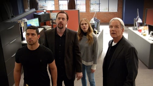 NCIS 15. évad Halott a tetőn online