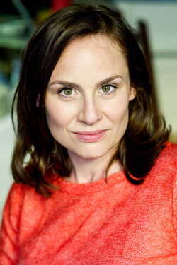 Daniela Holtz adatlap