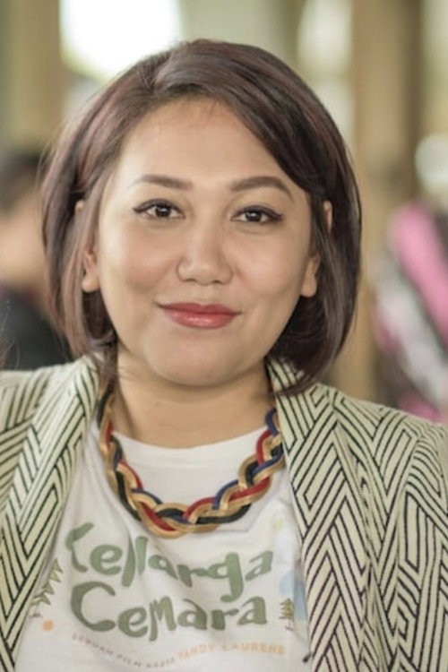 Gina S. Noer rendező