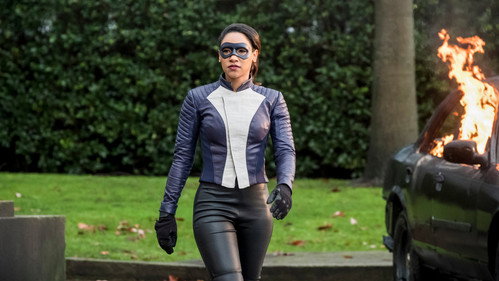 Flash – A Villám 4. évad Fuss, Iris, Fuss online