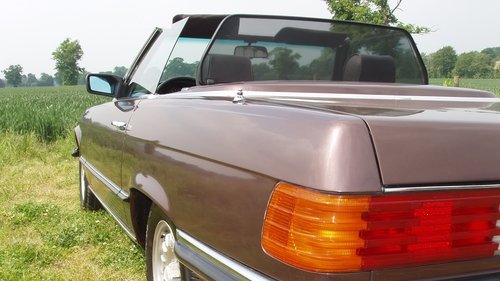 Autókereskedők 1. évad Mercedes Benz W123 230E 1. rész online