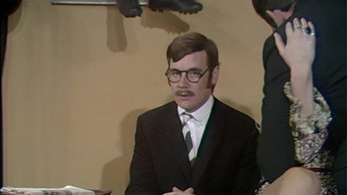 Monty Python Repülő Cirkusza 1. évad Művészeti körkép online