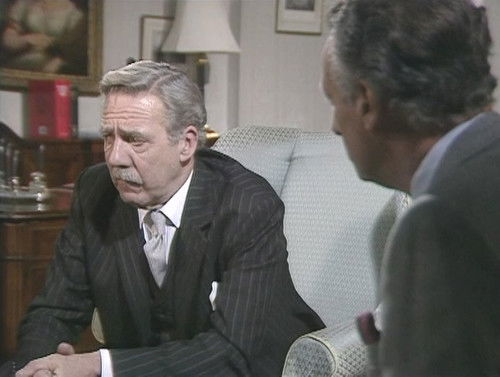 Yes, Prime Minister 1. évad 8. epizód online