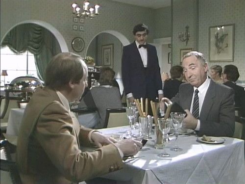 Yes, Prime Minister 2. évad 6. epizód online