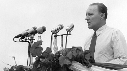 Vasfüggöny: Élet a szovjet megszállás alatt 1. évad Eltiport felkelések (1953-1961) online