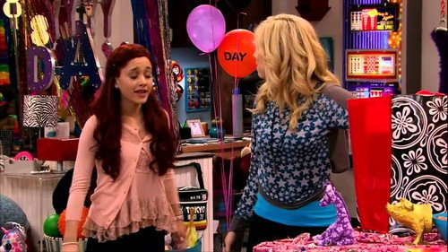 Sam és Cat 1. évad Hurrá-nap online